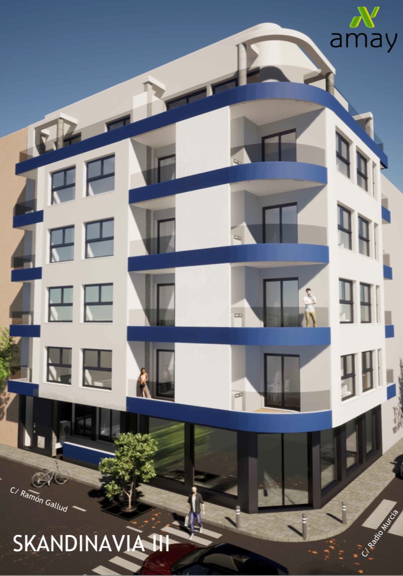 2 penthouse leiligheter med store uteområder i sentrum av Torrevieja, 160 meter fra stranden og promenaden