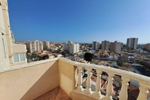 14521-apartment-for-sale-in-torrevieja-42250976-large