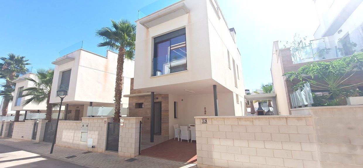 79207-villa-for-sale-in-lomas-de-cabo-roig-18983357-large