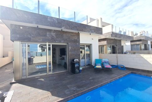 81431-villa-for-sale-in-villamartin-orihuela-costa-19720945-large