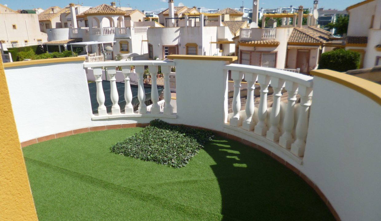 3657-villa-for-sale-in-pilar-de-la-horadada-2038435-large