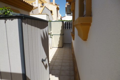 3657-villa-for-sale-in-pilar-de-la-horadada-2038449-large