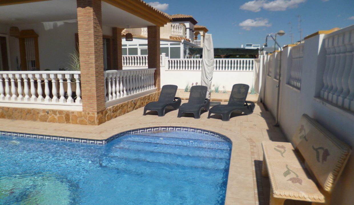 3657-villa-for-sale-in-pilar-de-la-horadada-2038455-large