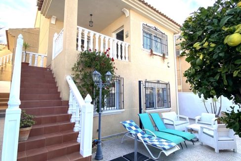 82486-villa-for-sale-in-villamartin-orihuela-costa-20195492-large