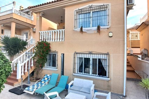 82486-villa-for-sale-in-villamartin-orihuela-costa-20195530-large