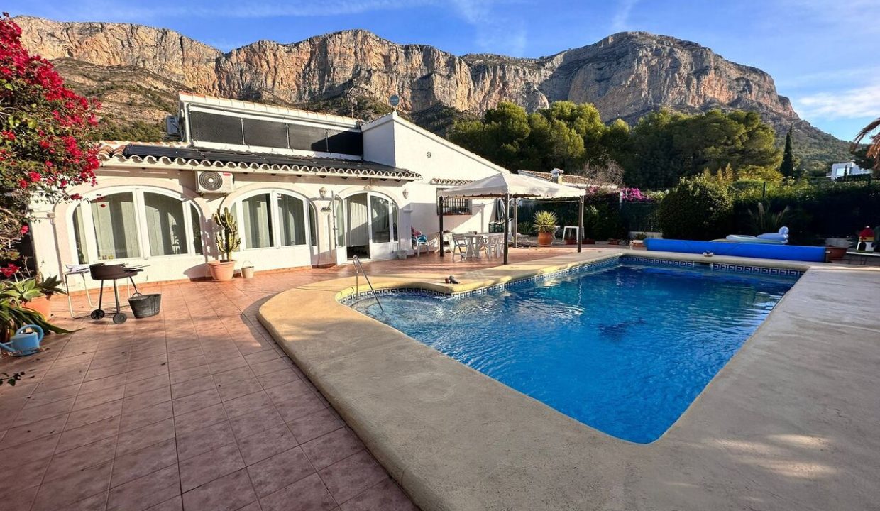 villa-in-javea-1-large