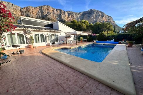 villa-in-javea-16-large