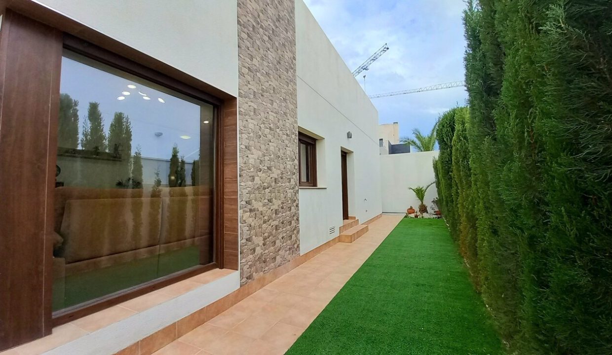 villa-rojales-at24107-10