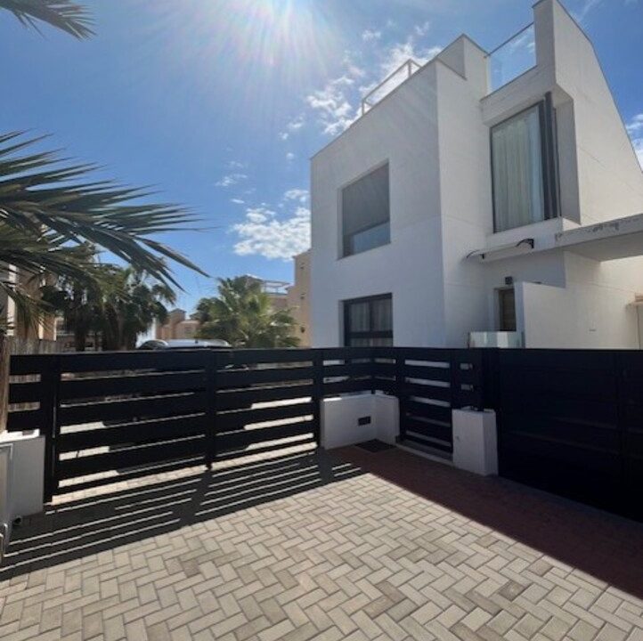 76243-villa-for-sale-in-lomas-de-cabo-roig-17680310-large